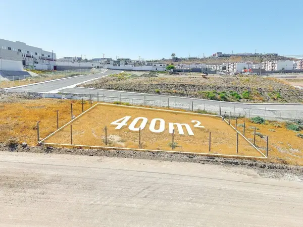 Se vende terreno comercial o residencial en Villa Diamante — foto 1 de 27