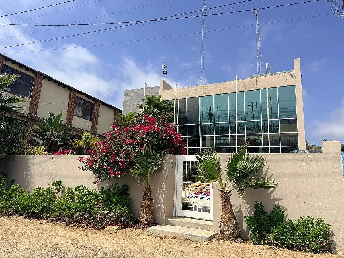 Edificio en renta en Las Gaviotas, Playas de Rosarito — foto 1 de 18