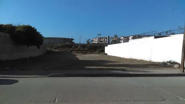 Se Vende Terreno a Solo Media Cuadra del Mar — foto 1 de 2