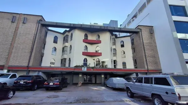 Departamento en renta de 3 recámaras a 1 cuadra del Hotel Lucerna — foto 1 de 27