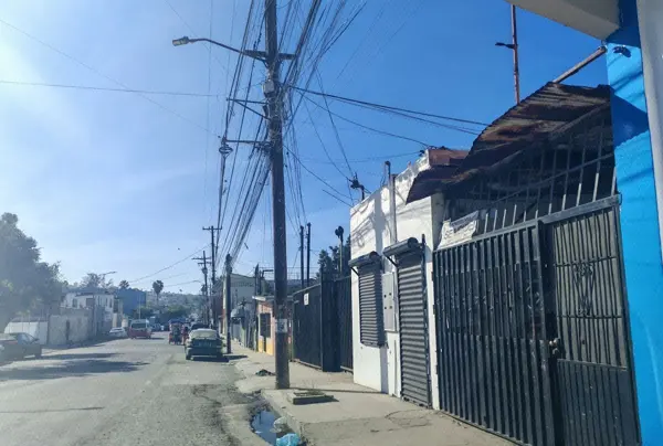PROPIEDAD EN VENTA CON 5 DEPARTAMENTOS EN ZONA CENTRO TIJUANA