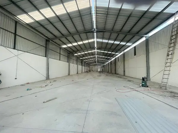 Renta de Bodega Industrial en Santa Rosa de 1,025 m2