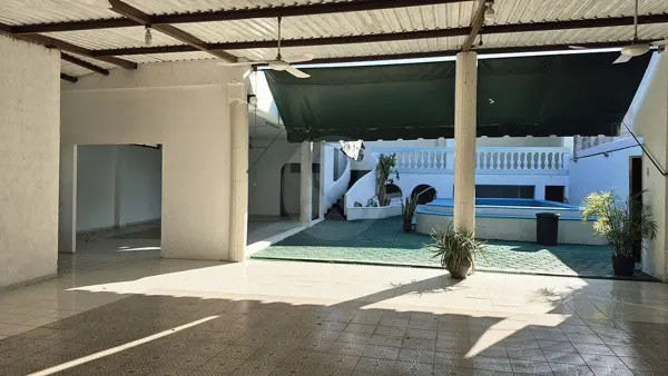 Renta de Local para negocios u Oficinas en la Avenida Diaz Ordaz — foto 1 de 28