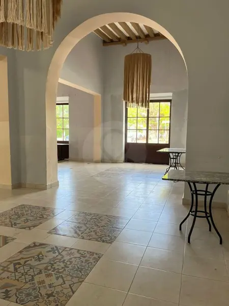 Local Comercial en Renta de 725 m2 al Norte de Mérida — foto 1 de 35
