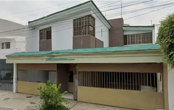 Casa en LA Calma Zapopan en Remate: 4 Recámaras y Espacios Funcionales