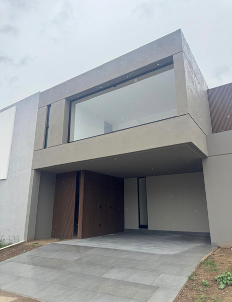 Hermosa Casa Nueva en Venta en el Molino Residencial & Golf | Sección Valles del Molino B — foto 1 de 27