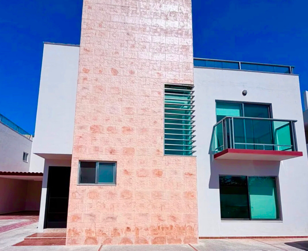 Casa en renta Av. Cumbres