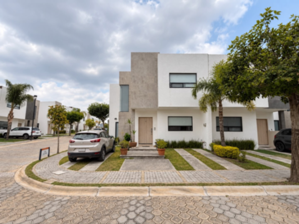 Casa en venta en Parque Aguascalientes, Lomas de Angelópolis III, Puebla