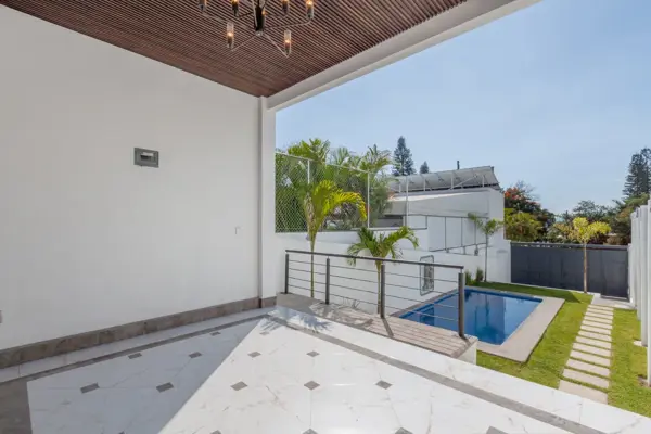 CASA NUEVA EN CUERNAVACA BURGOS ALBERCA ACABADOS DE LUJO