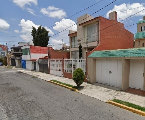 Casa en venta en Valle Don Camilo, Toluca — foto 3 de 9