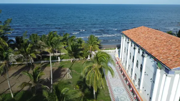 Hotel en venta en El Estero, Boca del Río — foto 2 de 26