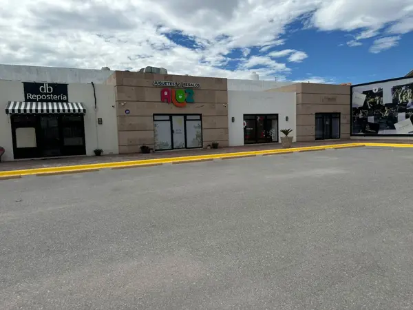 Local Comercial en Renta en Ampliación Senderos, Torreón: Espacio Funcional