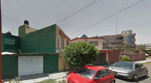 Casa en venta en Valle del Paraiso, Tlalnepantla de Baz — foto 2 de 16