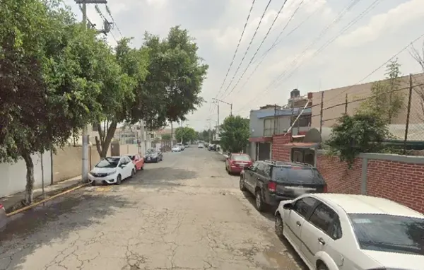 Casa en venta en Valle del Paraiso, Tlalnepantla de Baz — foto 3 de 16