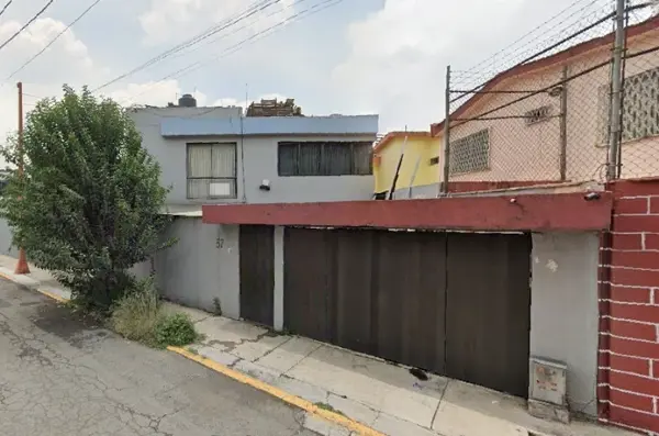 Casa en Venta Valle del Paraíso Tlalnepantla Estado de México — foto 1 de 16