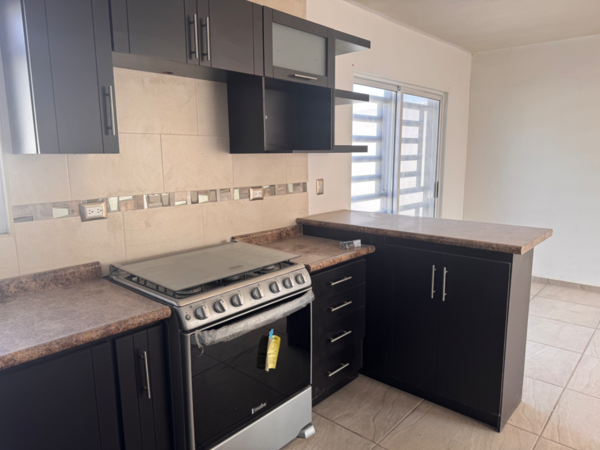 Casa en renta en El Capitán, Ramos Arizpe — foto 2 de 20