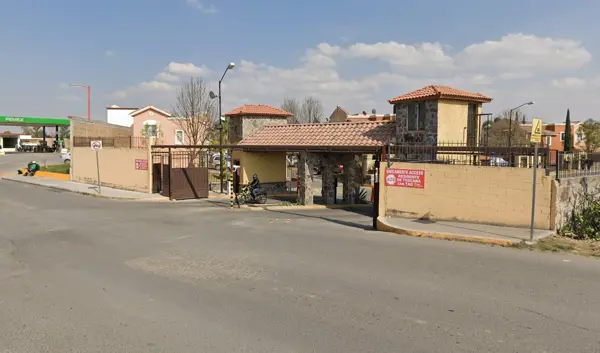 Casa en venta en Real Toscana, Tecámac — foto 3 de 11