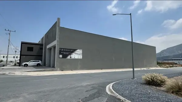 Bodega industrial en renta en Santa Catarina — foto 1 de 14