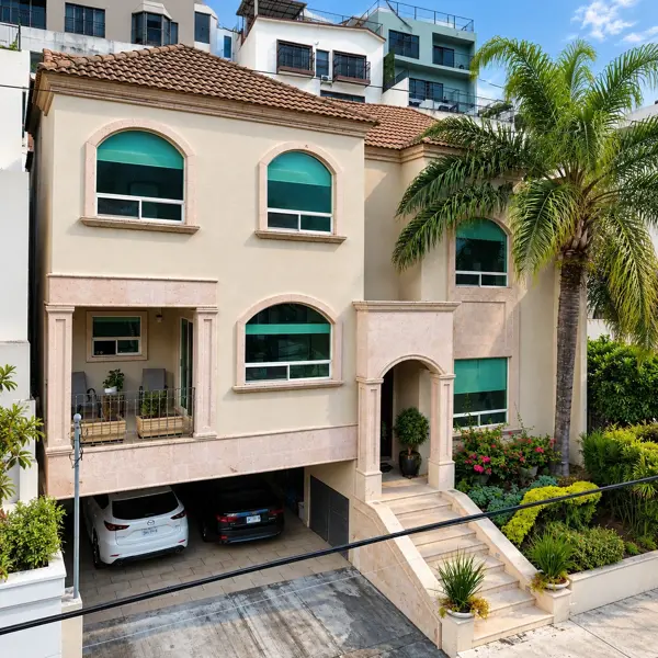 Casa en Venta o Renta Col. Colorines, San Pedro Garza Garcia, Nl — foto 1 de 19