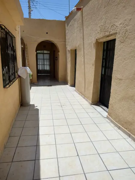 Casa excelente ubicación especial para empresas, amueblada y equipada en renta en Saltillo Centro — foto 1 de 13