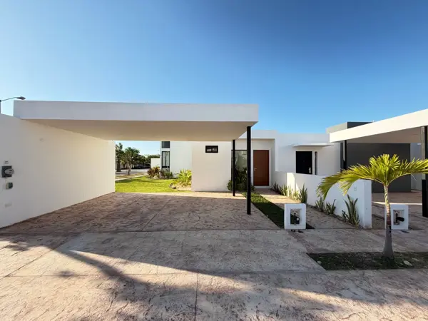 Casa en venta de 2 recámaras en privada Campocielo, Mérida — foto 1 de 20
