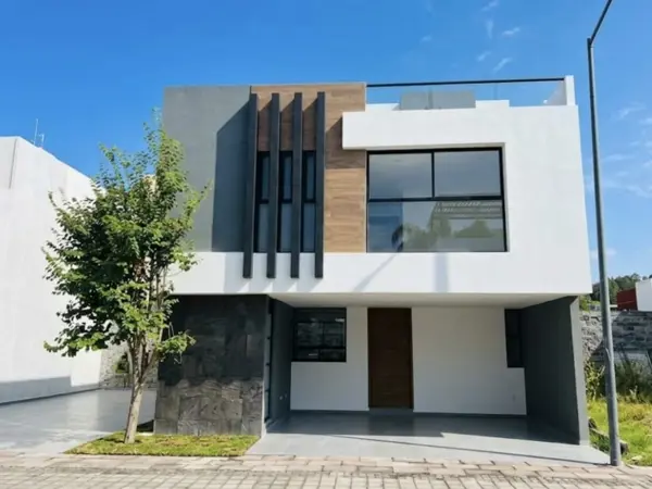 Casa en Venta en San Pedro Cholula con 3 Recámaras y Roof Garden — foto 1 de 24