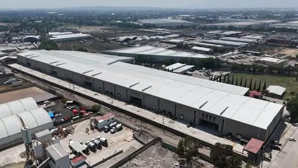 Bodegas Nuevas en Renta desde 1,400 m² con 15 Metros de Altura en Teoloyucan — foto 1 de 12
