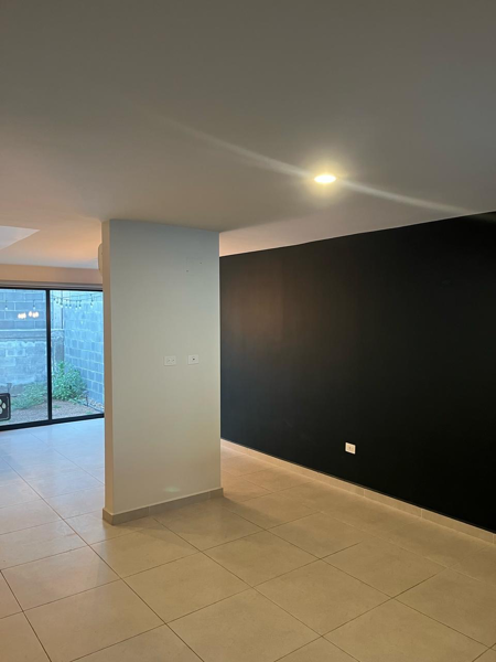 Casa en renta en Privalia Cumbres, García — foto 3 de 14