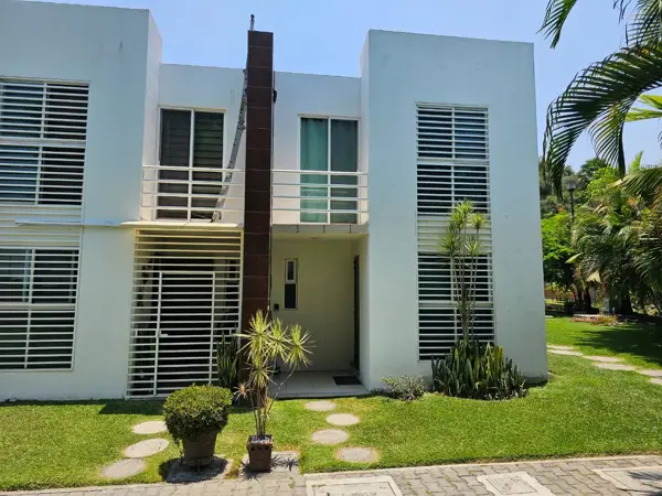 Venta de Casa en Bosque de Galerias Jiutepec — foto 1 de 33