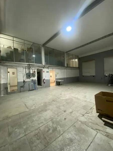 Bodega Industrial en Renta de 1,300 m² con Acceso para Torton en Alce Blanco, Naucalpan — foto 1 de 12