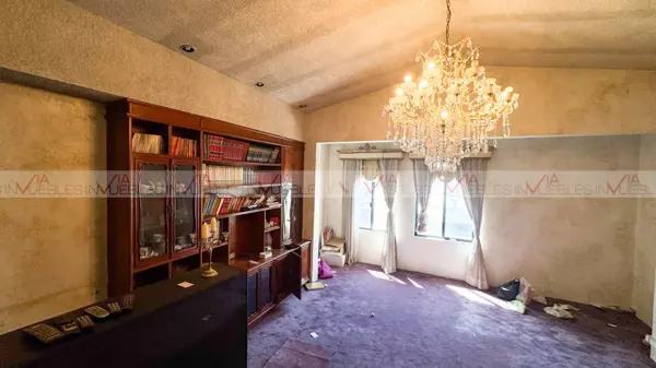 Casa en venta en Contry la Silla, Guadalupe — foto 2 de 23
