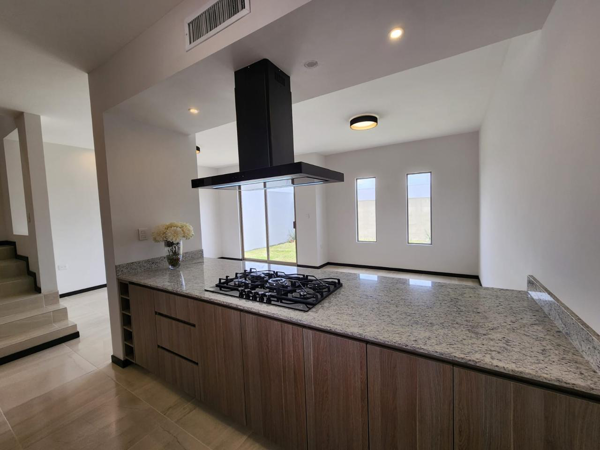 CASA EN RENTA EN VIÑEDOS! Cerrada Las Canarias con Alberca, Torreón, Coahuila — foto 1 de 15