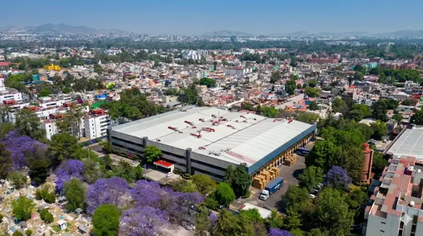 Bodega industrial en renta en Azcapotzalco, CDMX – 4,265 m² con drop lot y oficinas — foto 1 de 5