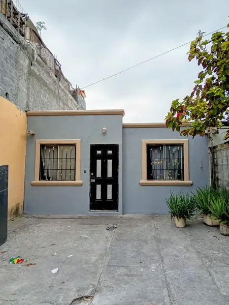 Casa en Valle de Lincoln, García, Nuevo León — foto 1 de 3