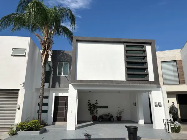 Casa en Renta Residencial la Escondida Zona Carretera Nacional Monterrey — foto 1 de 13