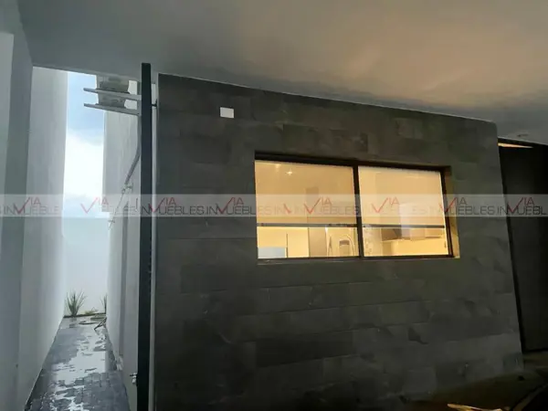 Casa en venta en Porto Cumbres, García — foto 3 de 61