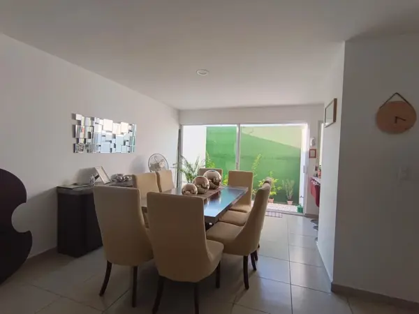 Casa en Venta en Residencial Puerta de Piedra, Celaya — foto 1 de 9