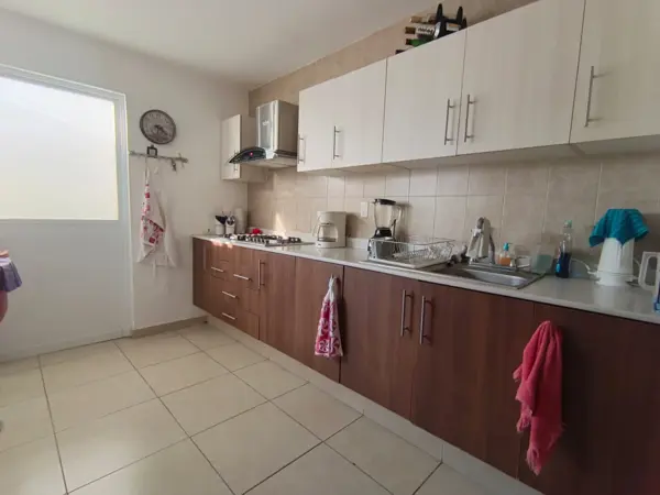 Casa en venta en Residencial Puerta de Piedra, Celaya — foto 3 de 9