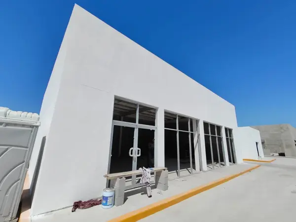 Locales en renta en Plaza Camelias, Mexicali – drive thru 150 m², entrega inmediata — foto 1 de 3
