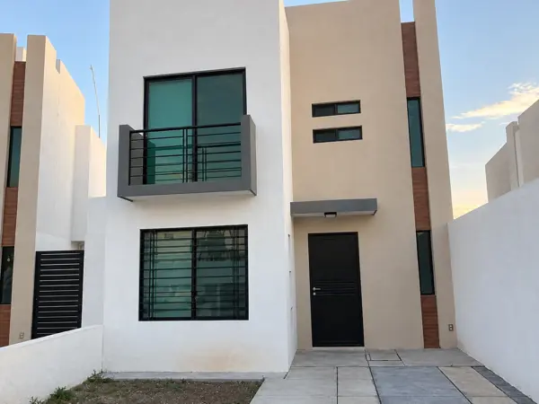 Casa Amueblada en Horizontes Residencial — foto 1 de 10