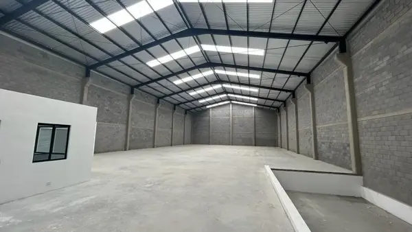 Bodega en renta en Hacienda el Palmar, Santa Catarina — foto 3 de 7