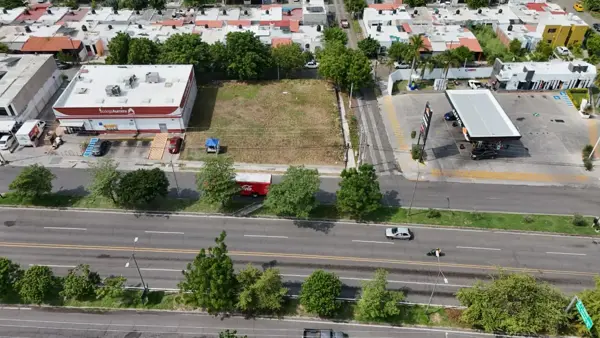 Terreno en Renta en Residencial Tulipanes,Villa de Álvarez,Colima,ideal para actividades productivas — foto 1 de 7