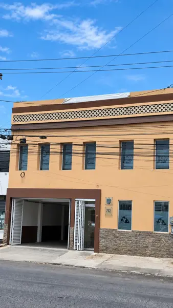 Edificio Comercial en Venta en Av. José López Portillo, Cancún Centro — foto 1 de 10
