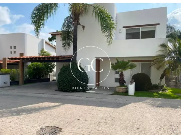 Casa en Renta en el Faro en Juriquilla — foto 1 de 29