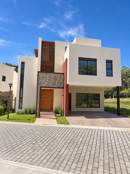 CASA EN VENTA EN BOSQUES DE TEPOYA ( al pie del Cerro Zapotecas) — foto 1 de 14