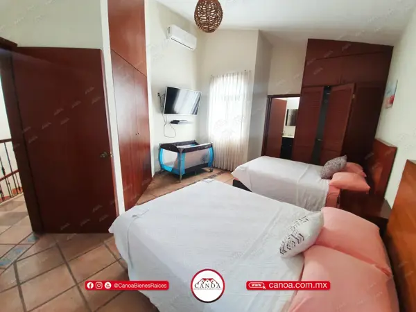 Villa Almendros Casa en Venta — foto 1 de 36