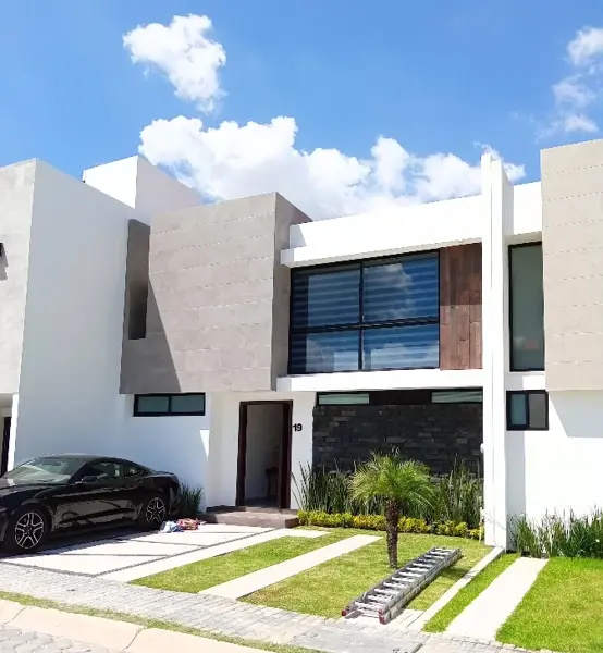 Excelente casa en venta Parque Aguascalientes Av Ladera Lomas de Angelópolis Puebla AARR — foto 1 de 9