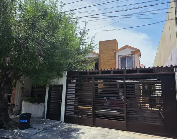 Casa en La Purisima, Guadalupe, Nuevo León — foto 1 de 18
