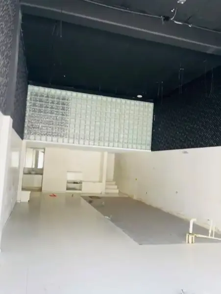 Local Comercial en Renta en Plaza Luxury Montebello — foto 1 de 2