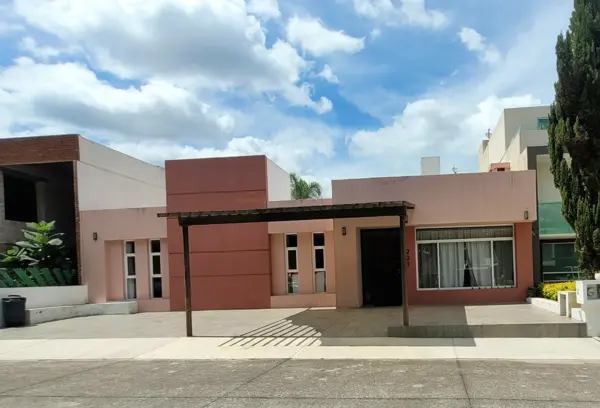 Casa en venta en Rincón de la Montaña, Morelia — foto 2 de 13